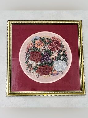GLYNDA TURLEY Original
FRAMED ART Tapestry
Needlepoint CROSS-STITCH
18.5X18.5